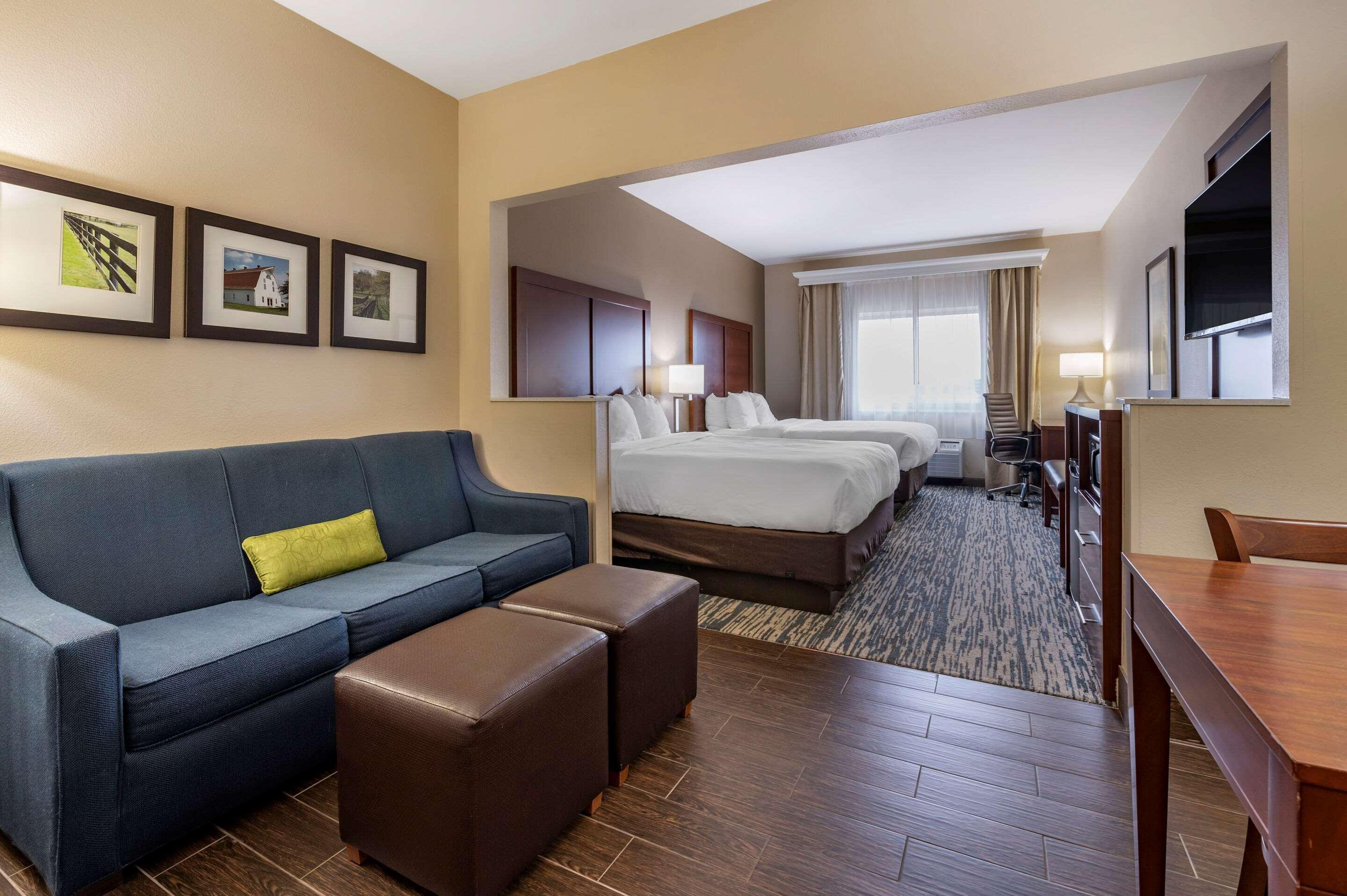Comfort Suites Keeneland Lexington Exterior foto